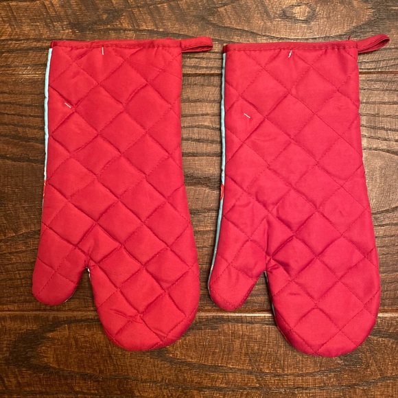 Santa Claus Kitchen Towels, Santa Claus Pot Holders & Santa Claus Oven Mitts Set - Picture 13 of 16